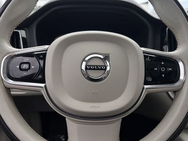 Used 2018 Volvo XC60 T5 Inscription w/ Convenience Package AWD/4WD image 20