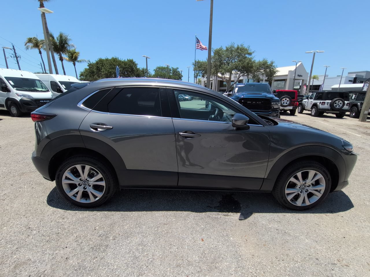Used 2022 MAZDA CX-30 AWD 2.5 S w/ Premium Package image 4