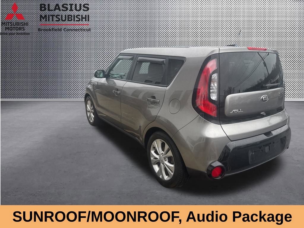 Used 2016 Kia Soul + w/ Primo Package FWD image 3