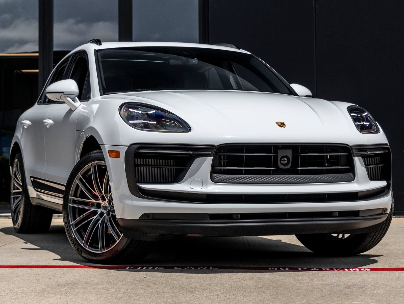 New 2026 Porsche Macan S AWD/4WD image 6