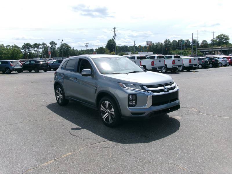 Used 2025 Mitsubishi Outlander Sport ES AWD/4WD image 4