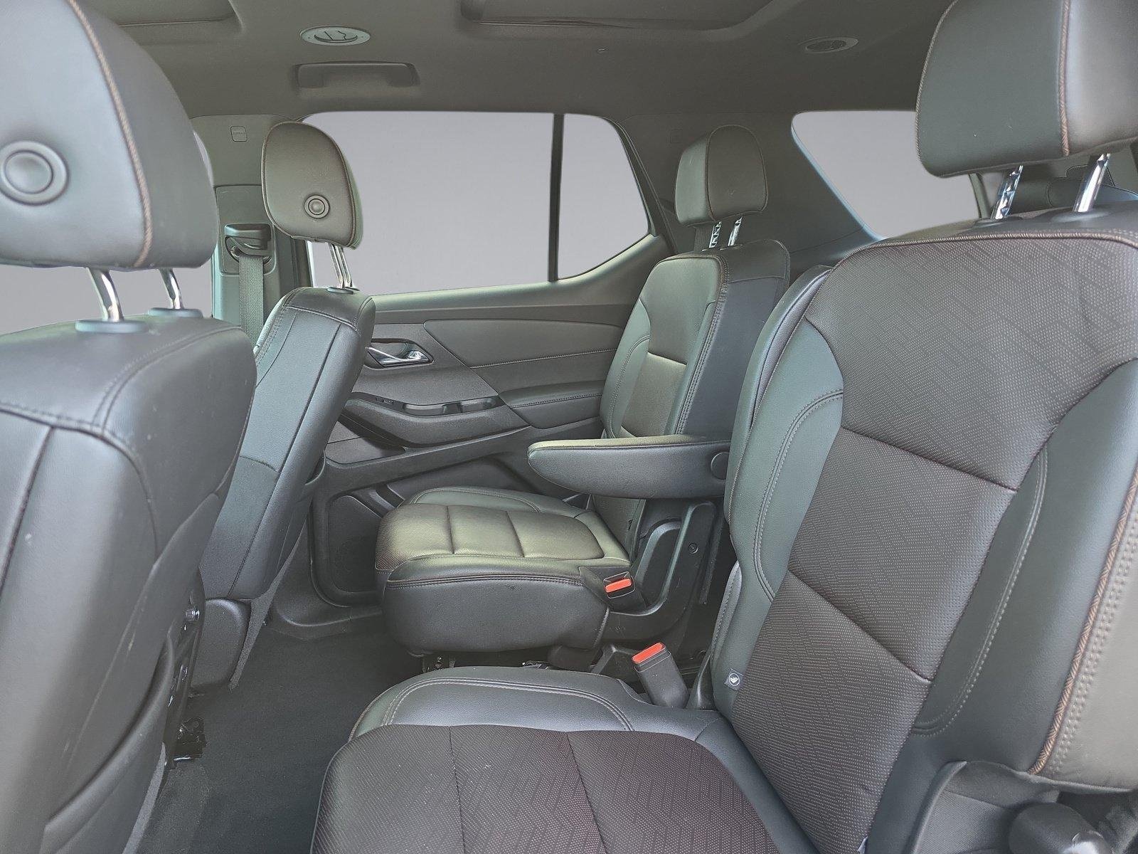 Used 2023 Chevrolet Traverse High Country AWD/4WD image 32