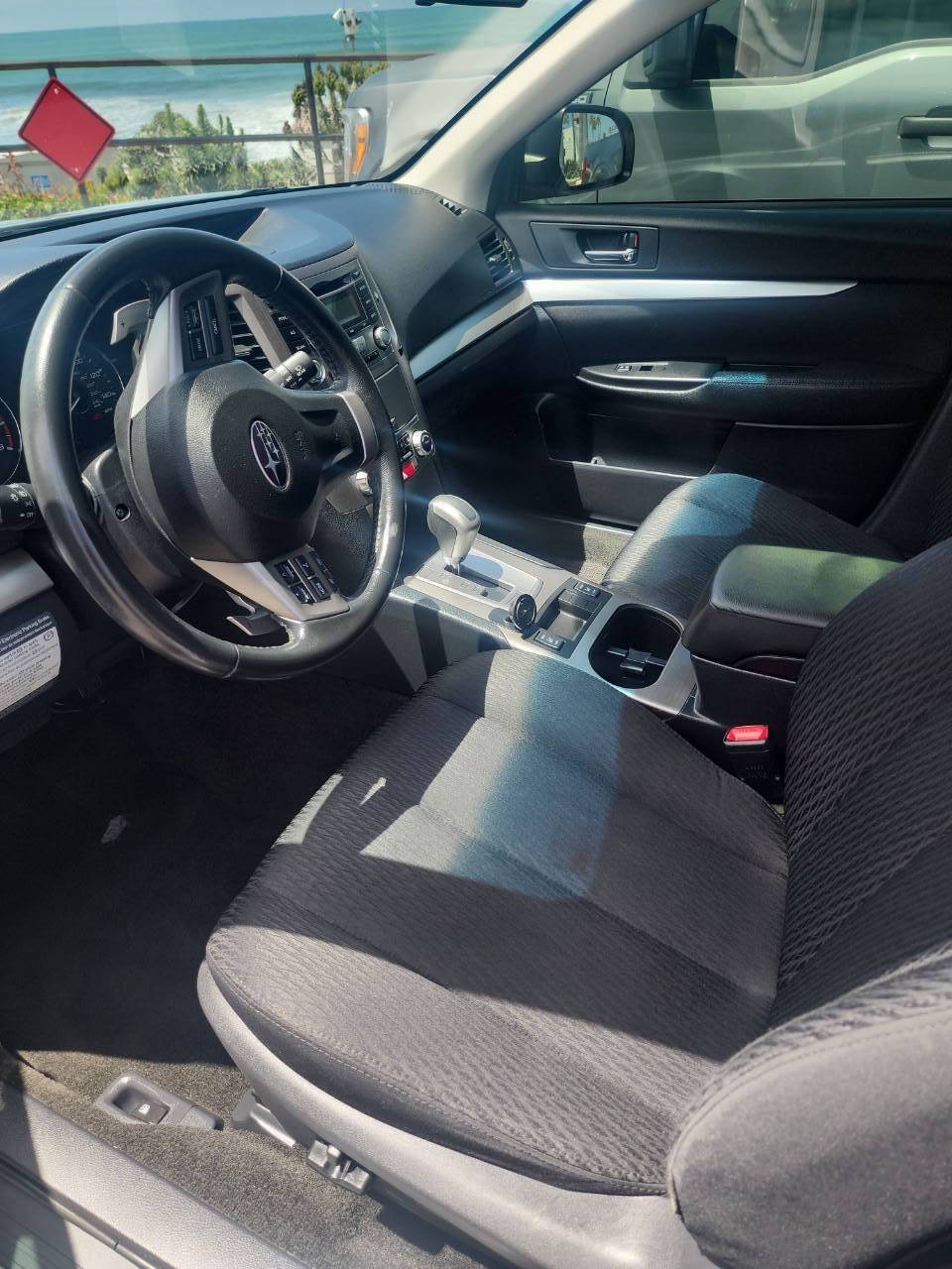 Used 2012 Subaru Outback 2.5i Premium w/ All-Weather Pkg AWD/4WD image 9