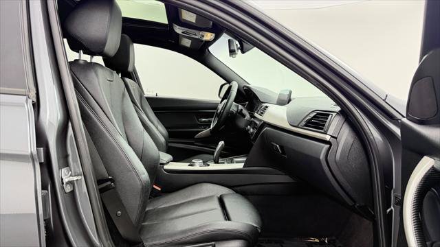 Used 2016 BMW 320i Sedan w/ Sport Package RWD image 22