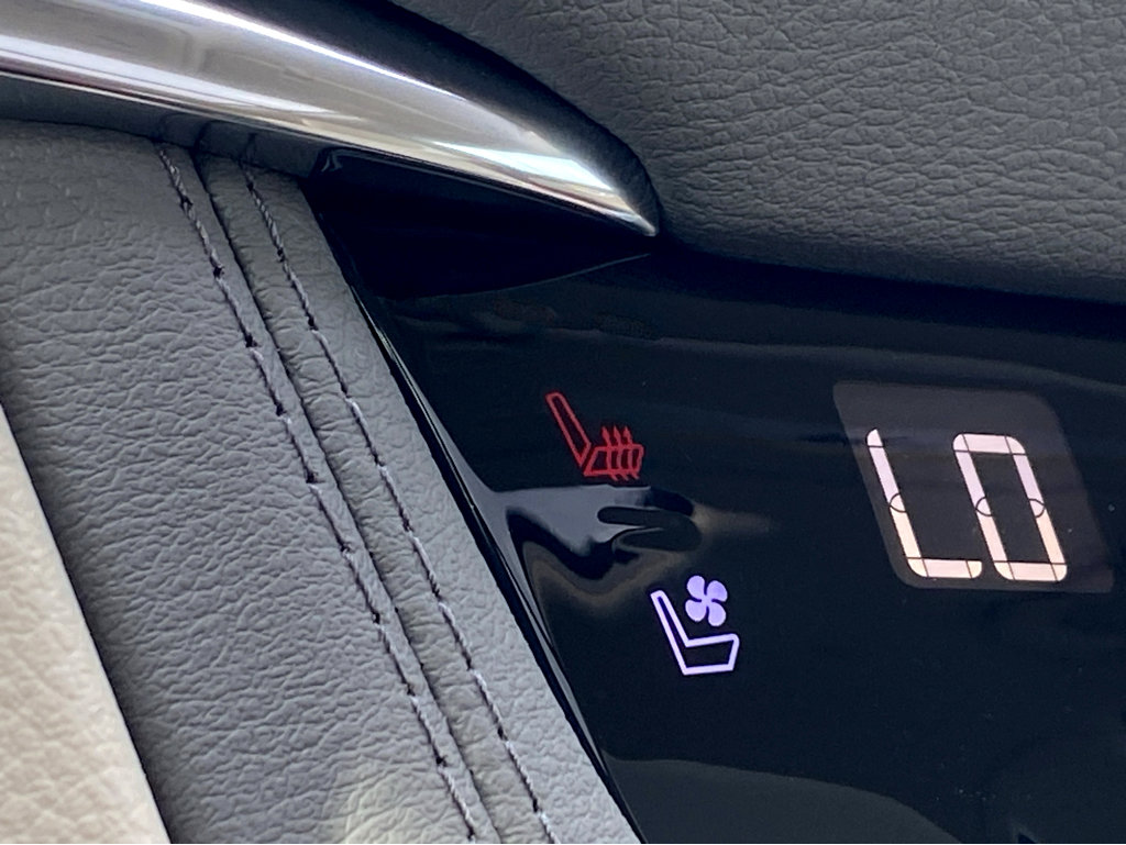 New 2025 Cadillac XT5 Premium Luxury w/ Technology Package image 9