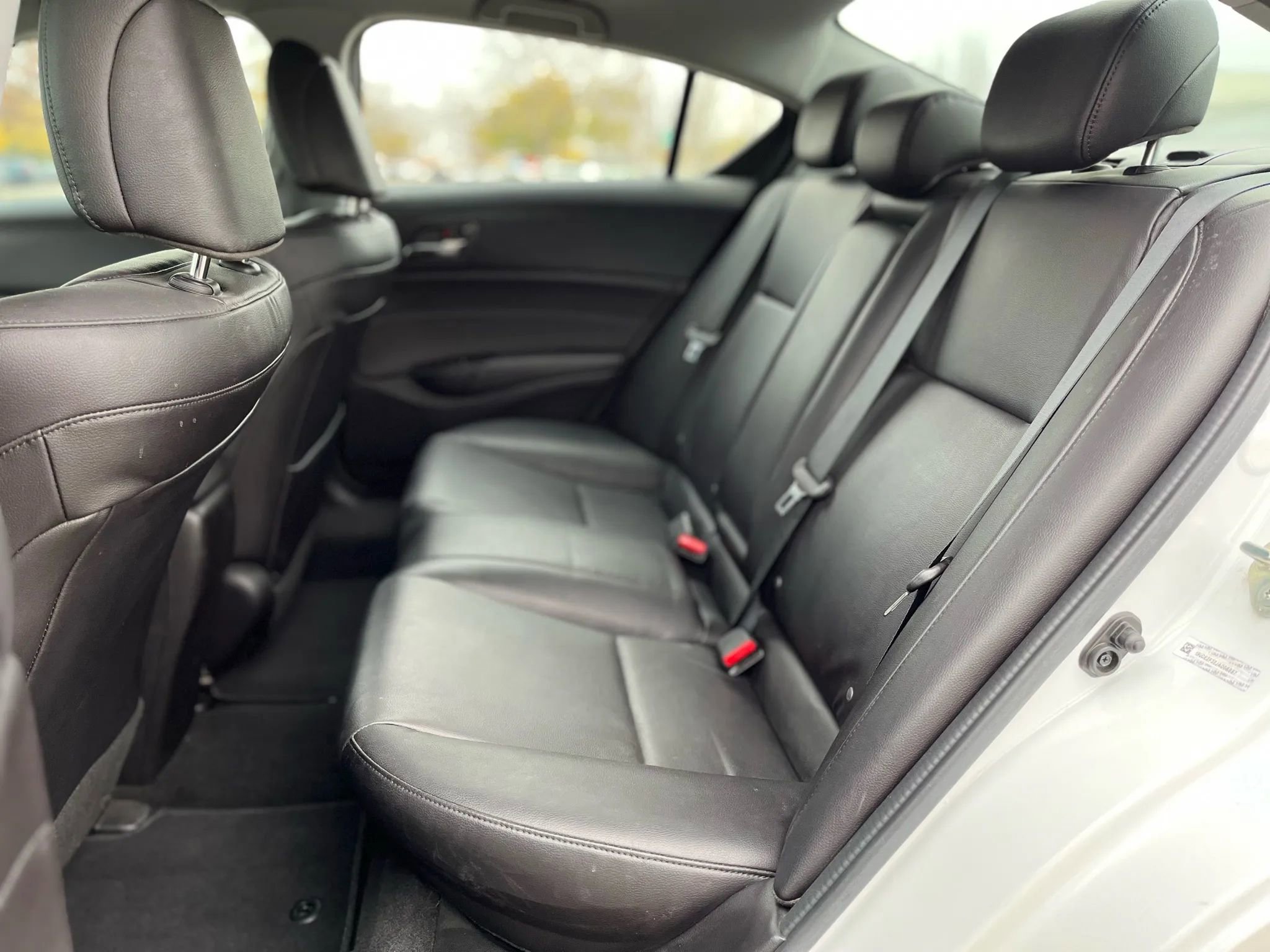 Used 2018 Acura ILX FWD image 11