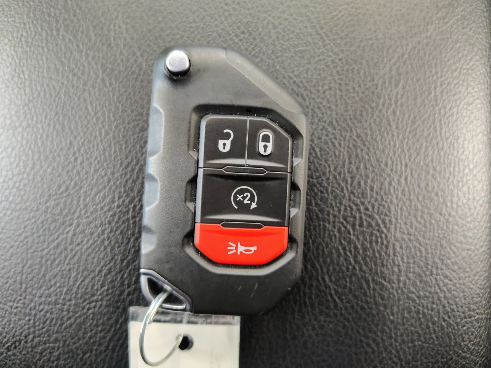Used 2024 Jeep Gladiator Sport image 32