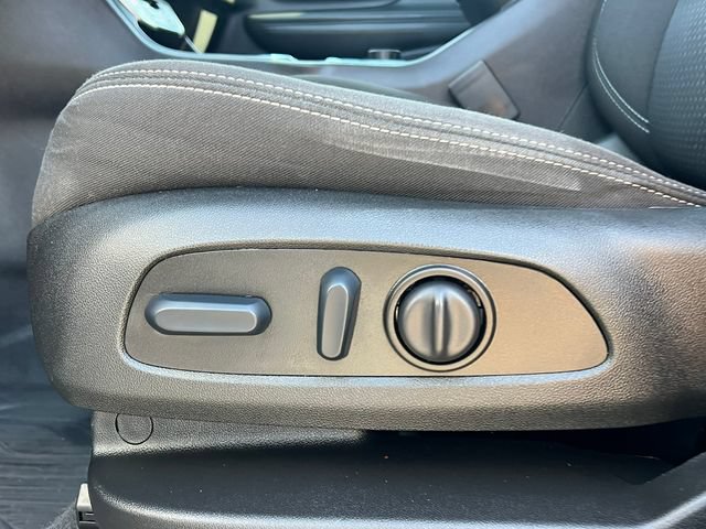 Used 2023 GMC Terrain SLE w/ Driver Convenience Package AWD/4WD image 10