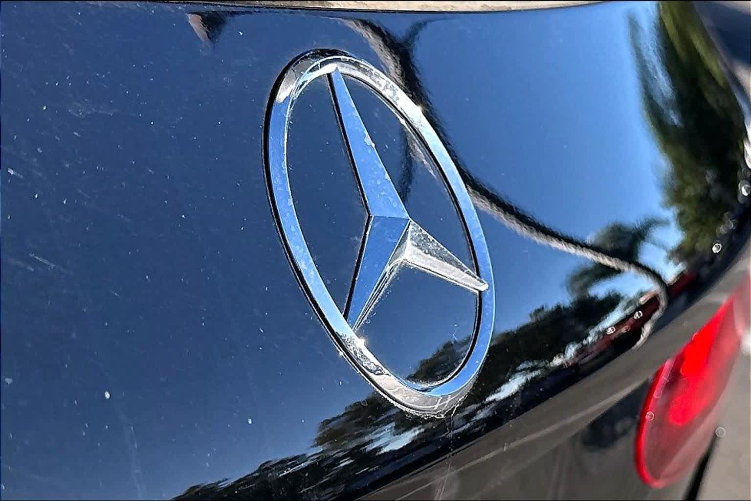 Used 2021 Mercedes-Benz GLC 300 image 30
