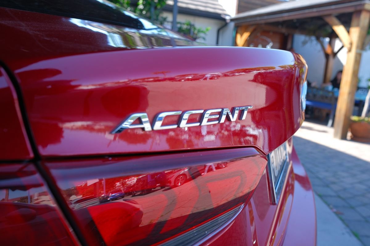 Used 2020 Hyundai Accent SE image 50