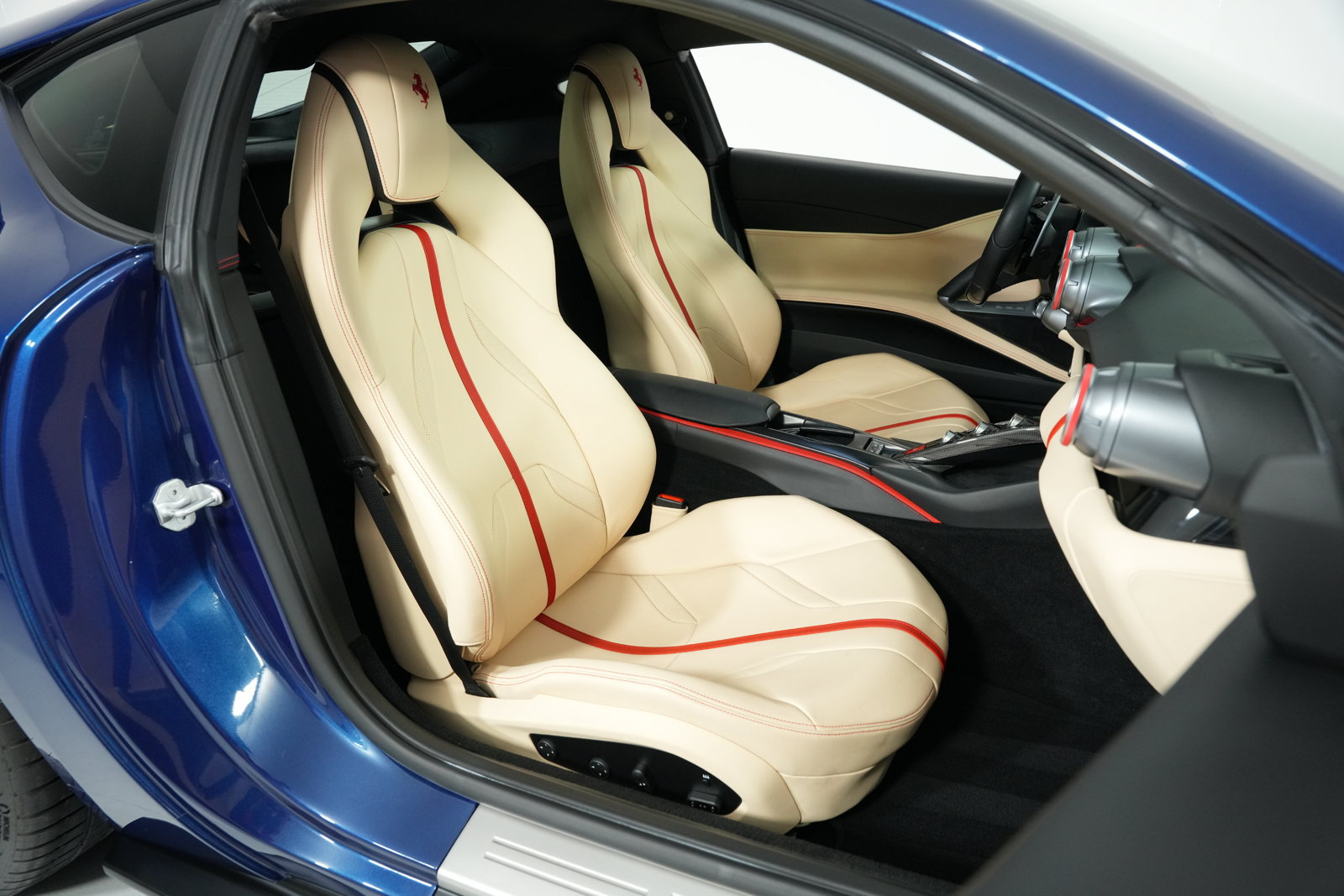 Certified 2019 Ferrari 812 Superfast RWD image 35