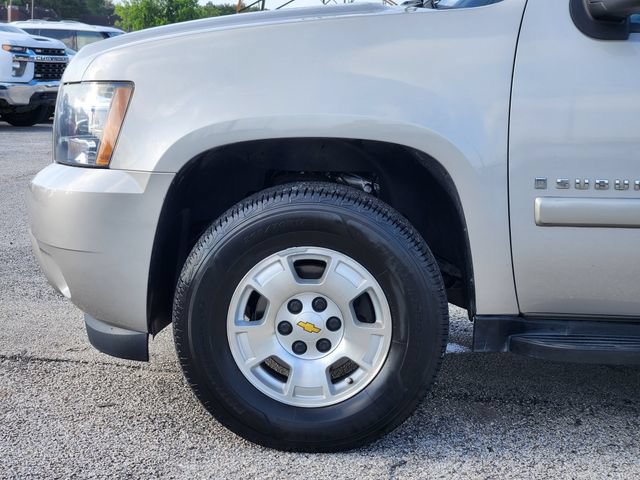 Used 2009 Chevrolet Suburban LS RWD image 8