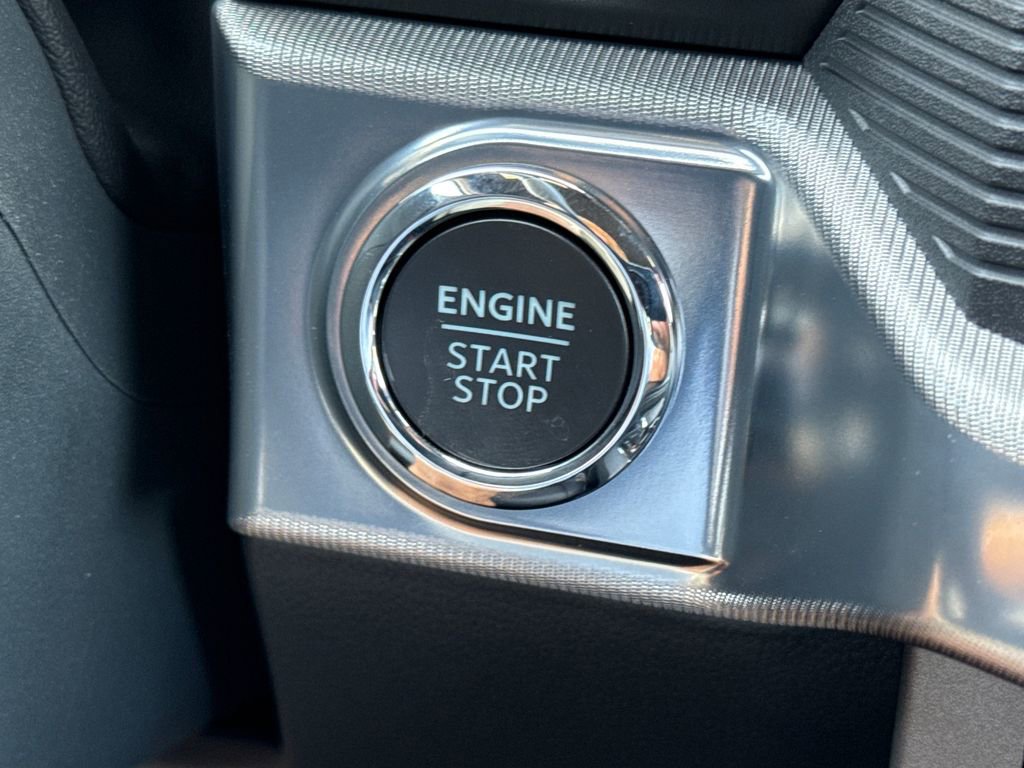 New 2025 Ford F150 Lariat w/ Equipment Group 502A High image 24