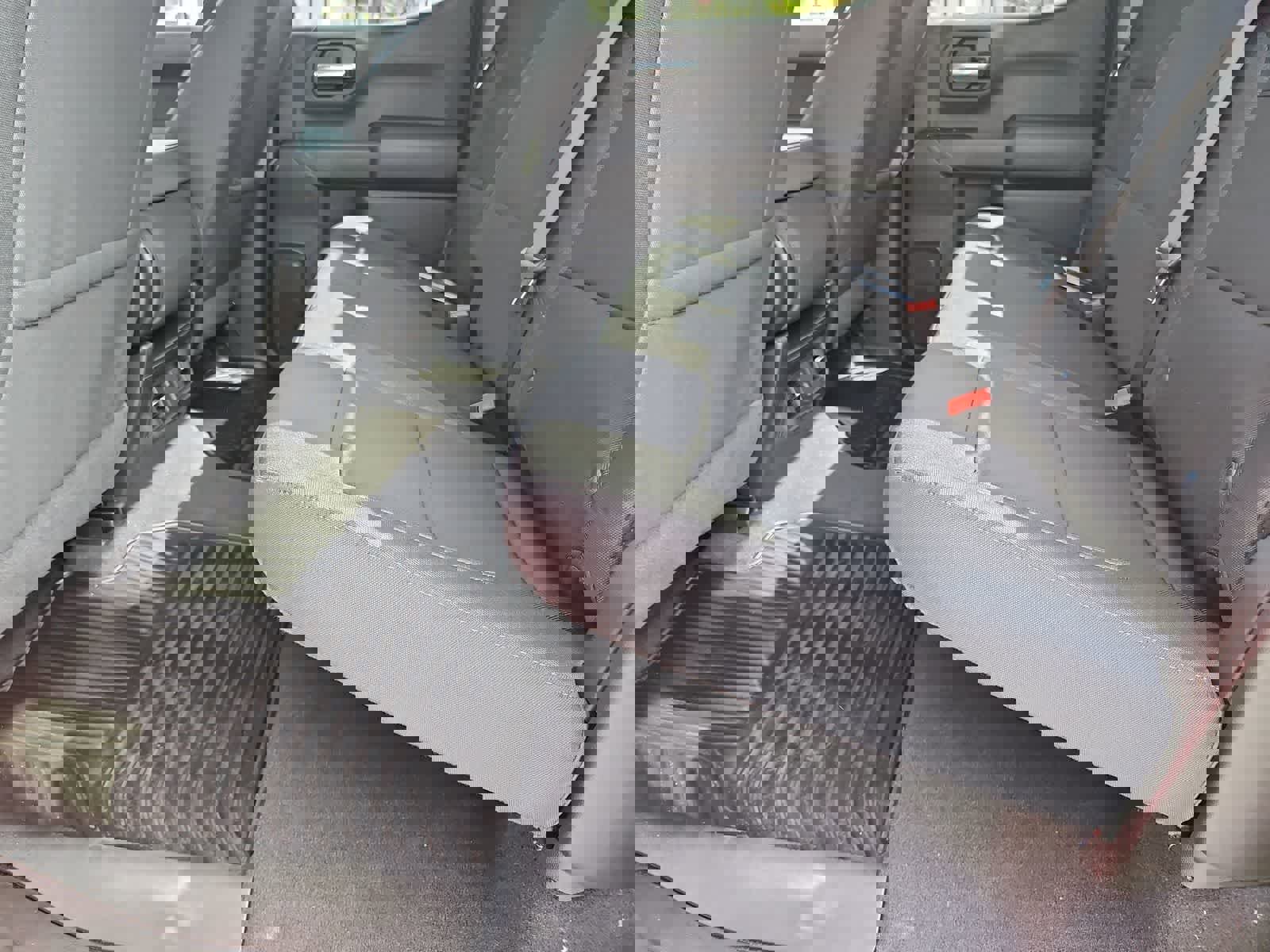 Used 2025 Chevrolet Silverado 1500 Custom image 20