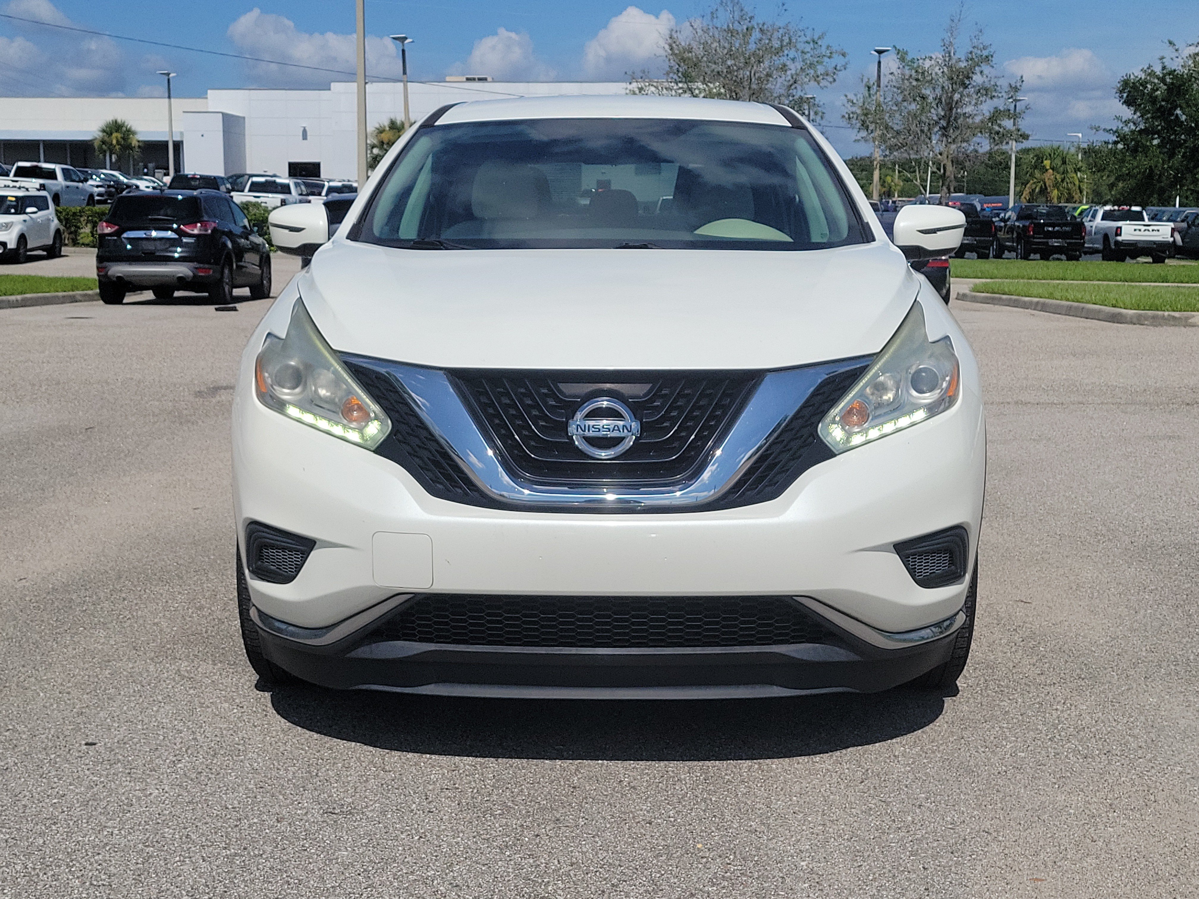 Used 2017 Nissan Murano S w/ Navigation Package FWD image 2
