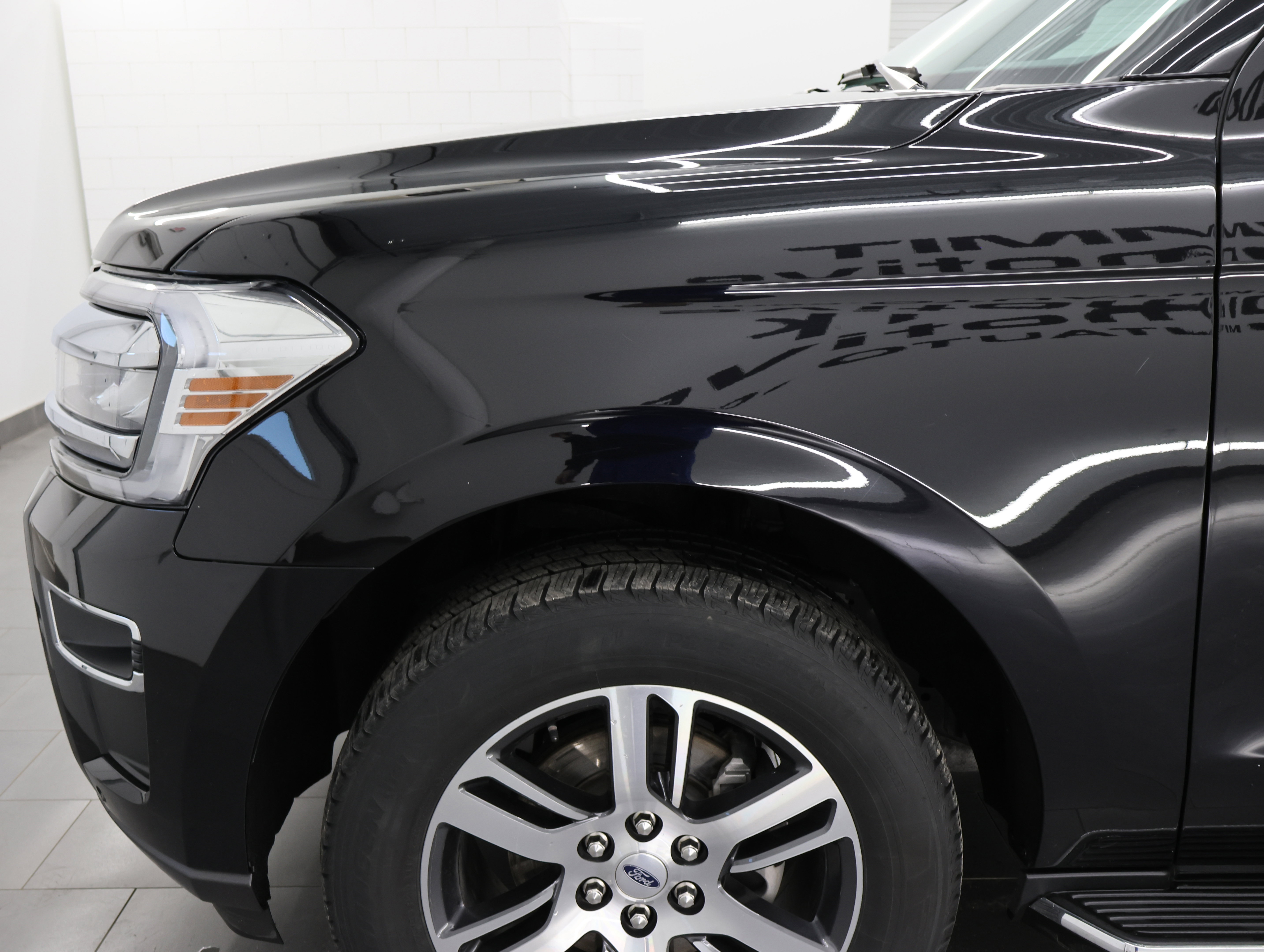 Used 2023 Ford Expedition Max Limited image 36