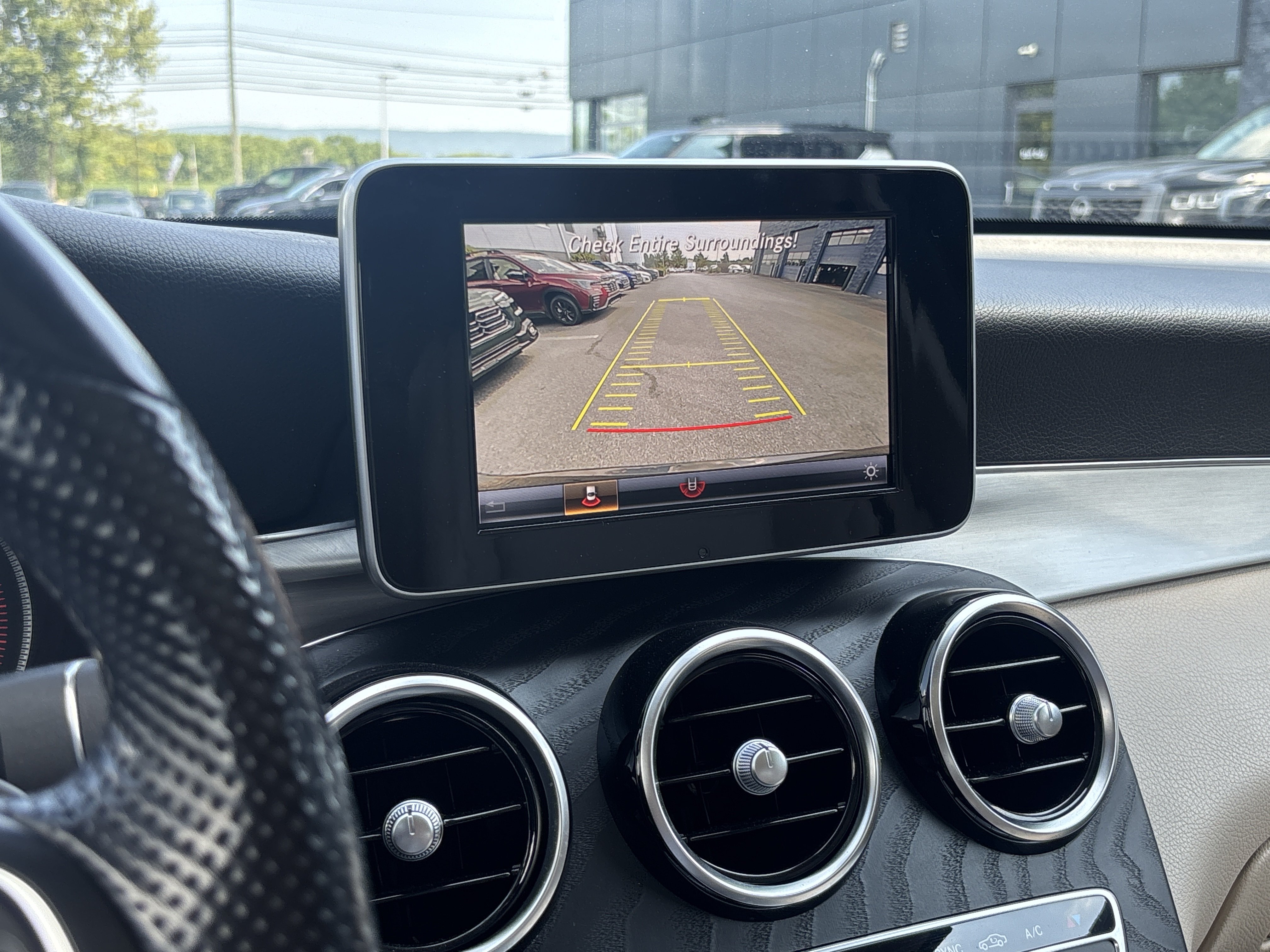 Used 2019 Mercedes-Benz GLC 300 4MATIC image 29