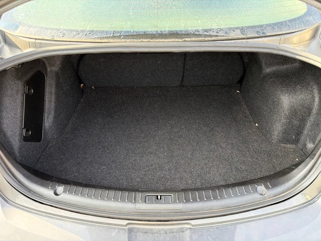 Used 2012 MAZDA MAZDA3 i Touring FWD image 17