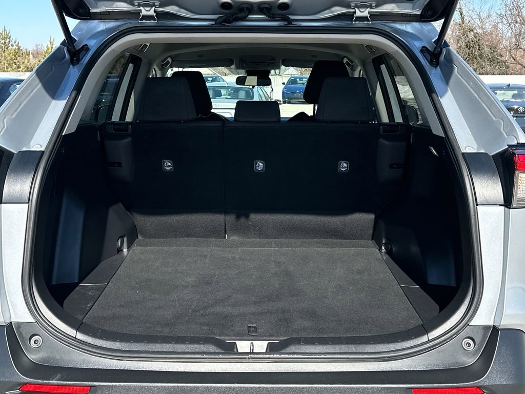 Certified 2025 Toyota RAV4 LE image 5
