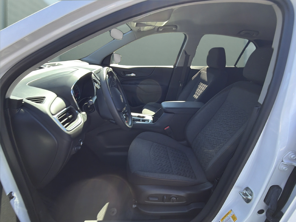 Used 2023 Chevrolet Equinox LT FWD image 10