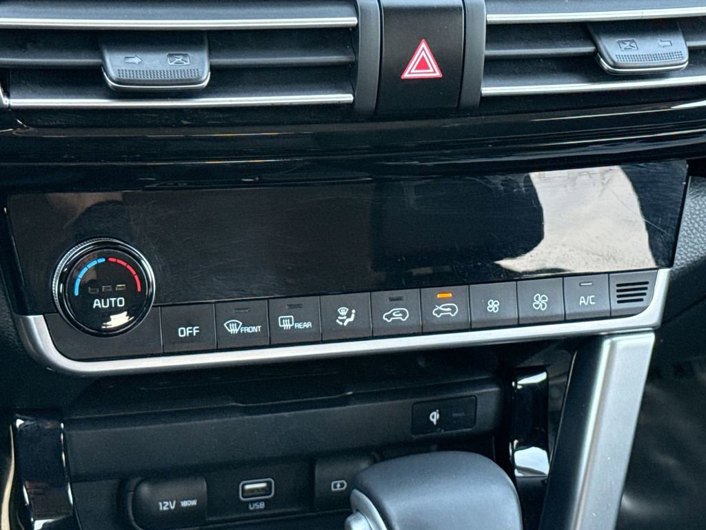 Used 2021 Kia Seltos EX image 17