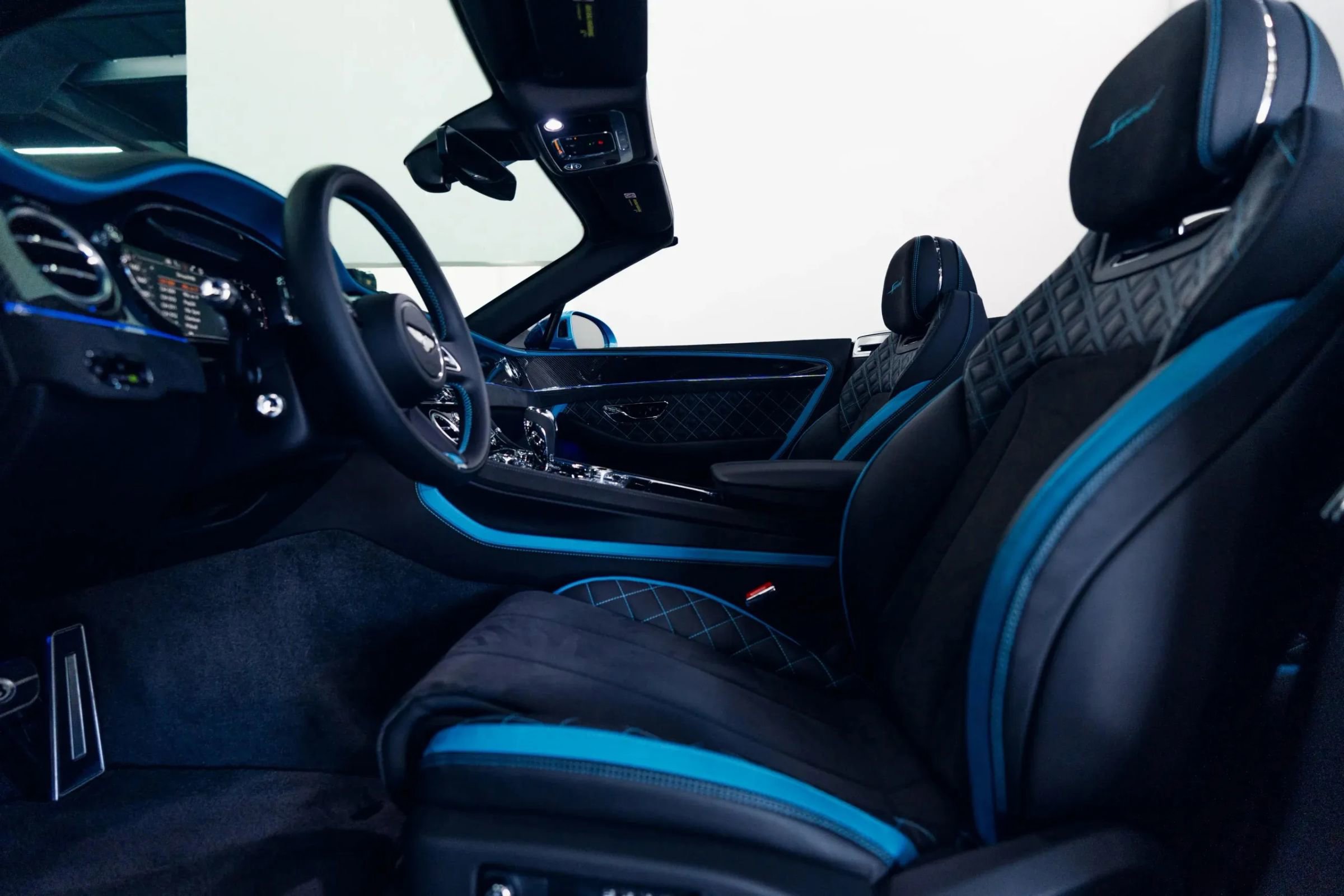 Used 2023 Bentley Continental GT Speed image 22