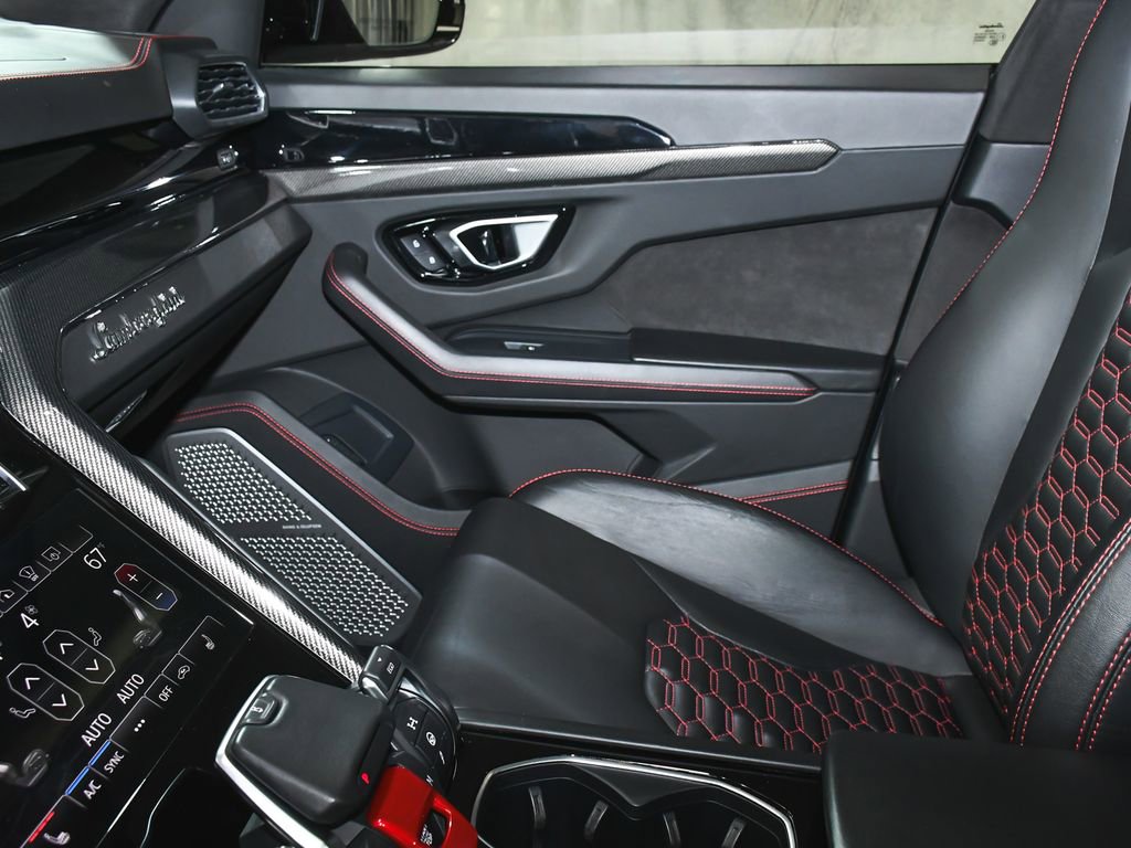 Used 2020 Lamborghini Urus image 53