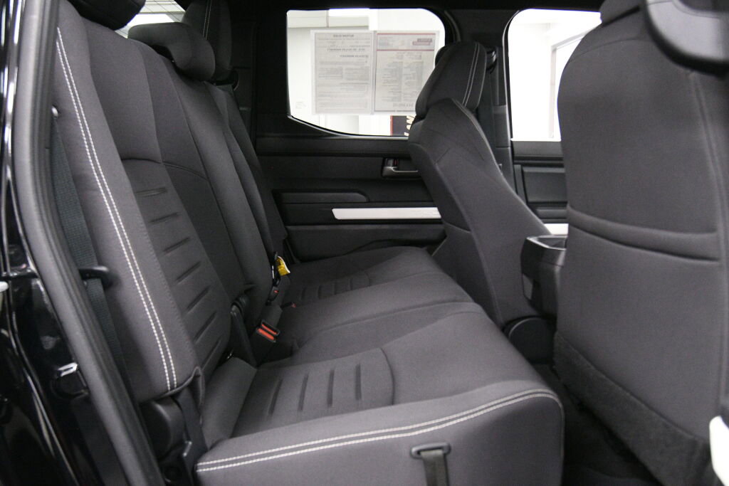 Used 2024 Toyota Tacoma TRD Off-Road image 22