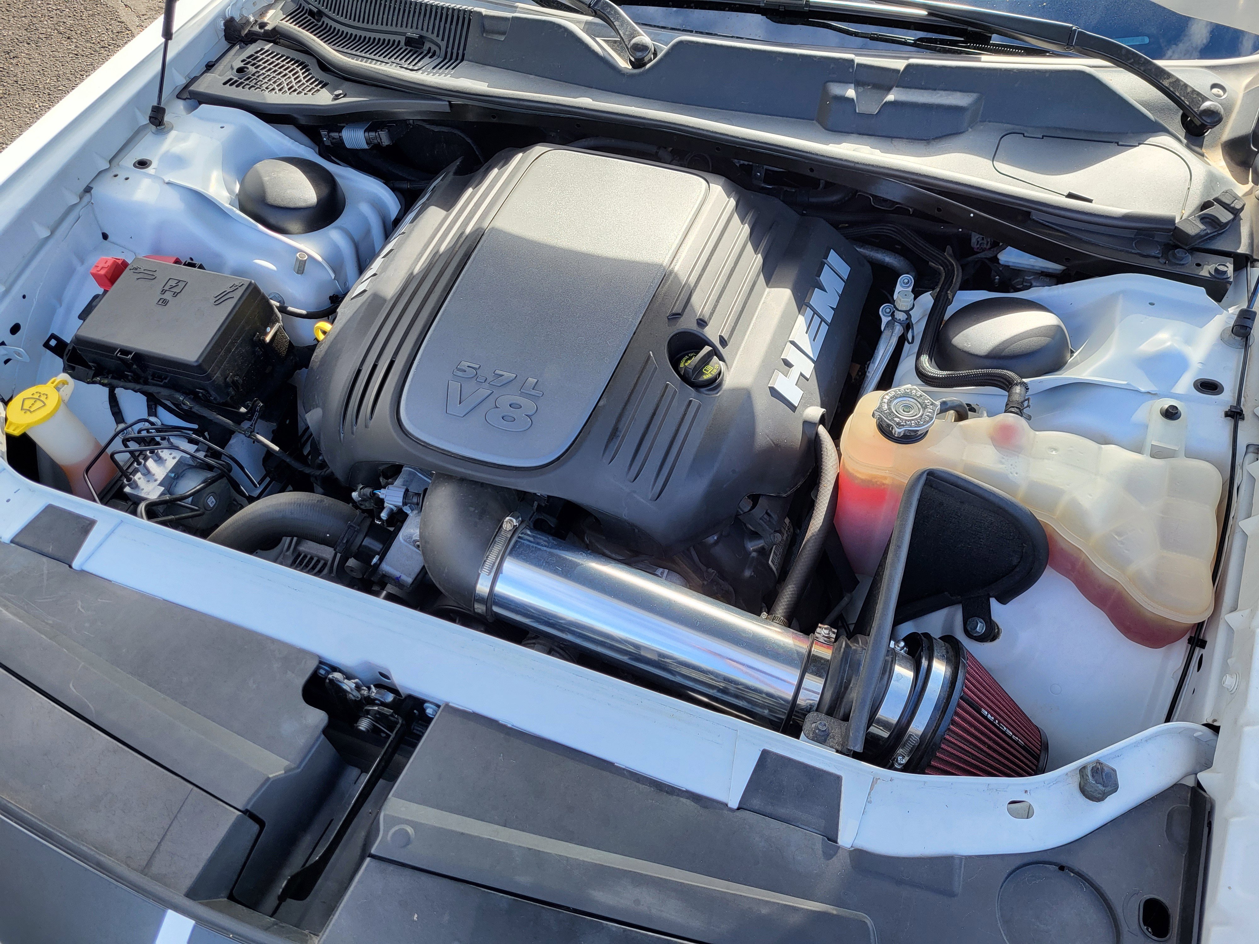 Used 2018 Dodge Challenger R/T w/ Blacktop Package image 18