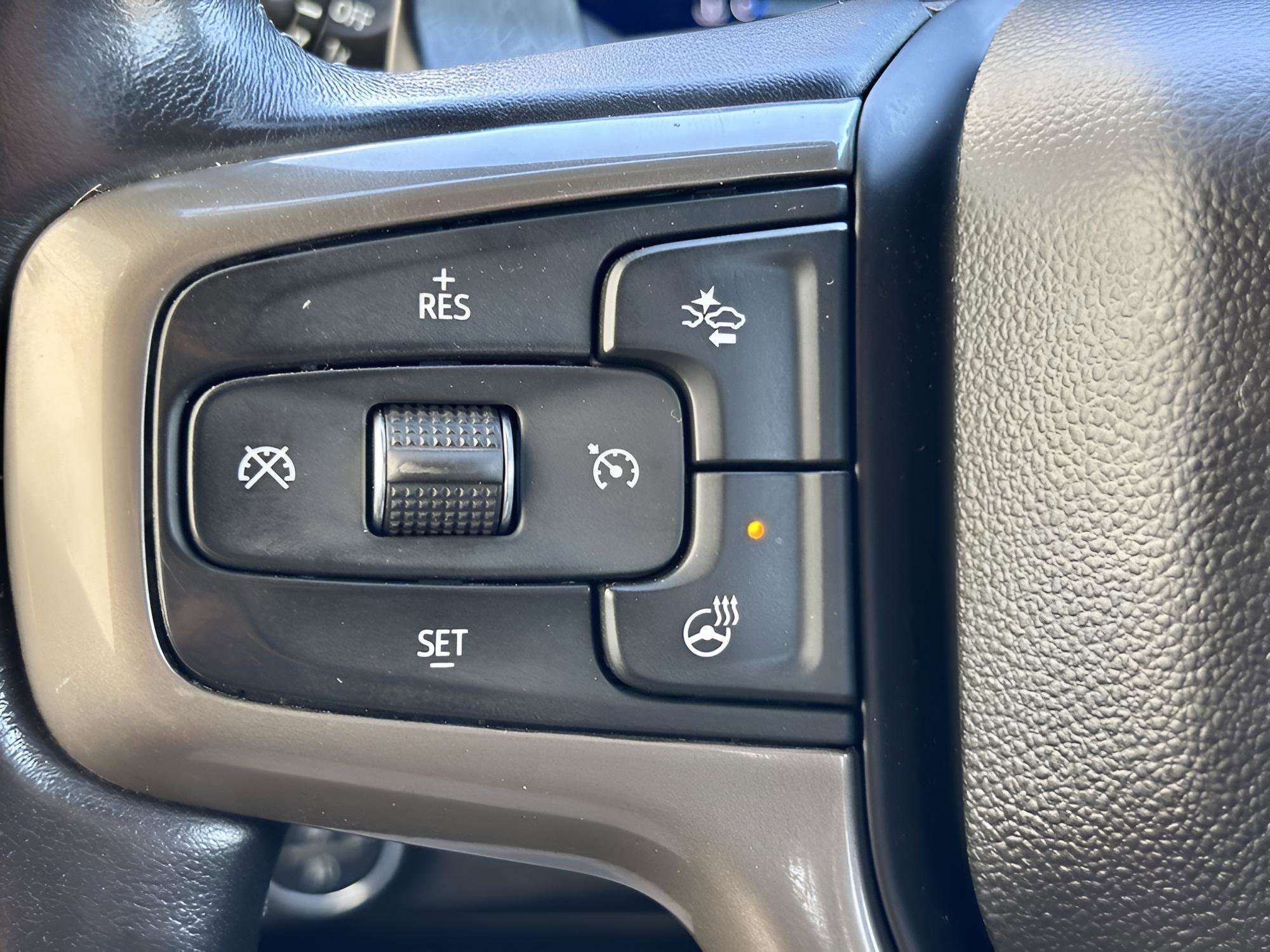 Used 2022 Chevrolet Silverado 1500 High Country image 37