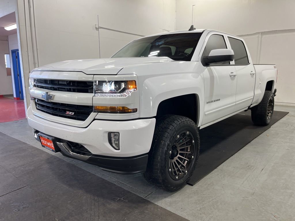 Certified 2018 Chevrolet Silverado 1500 LT w/ All Star Edition image 3