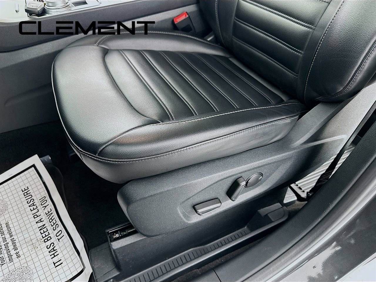 Used 2020 Ford Edge SEL image 27