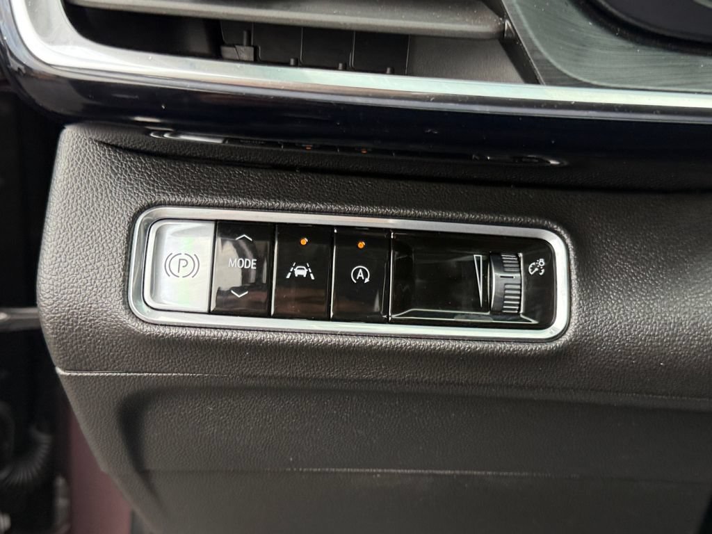 Used 2024 Buick Envision Preferred AWD/4WD image 22