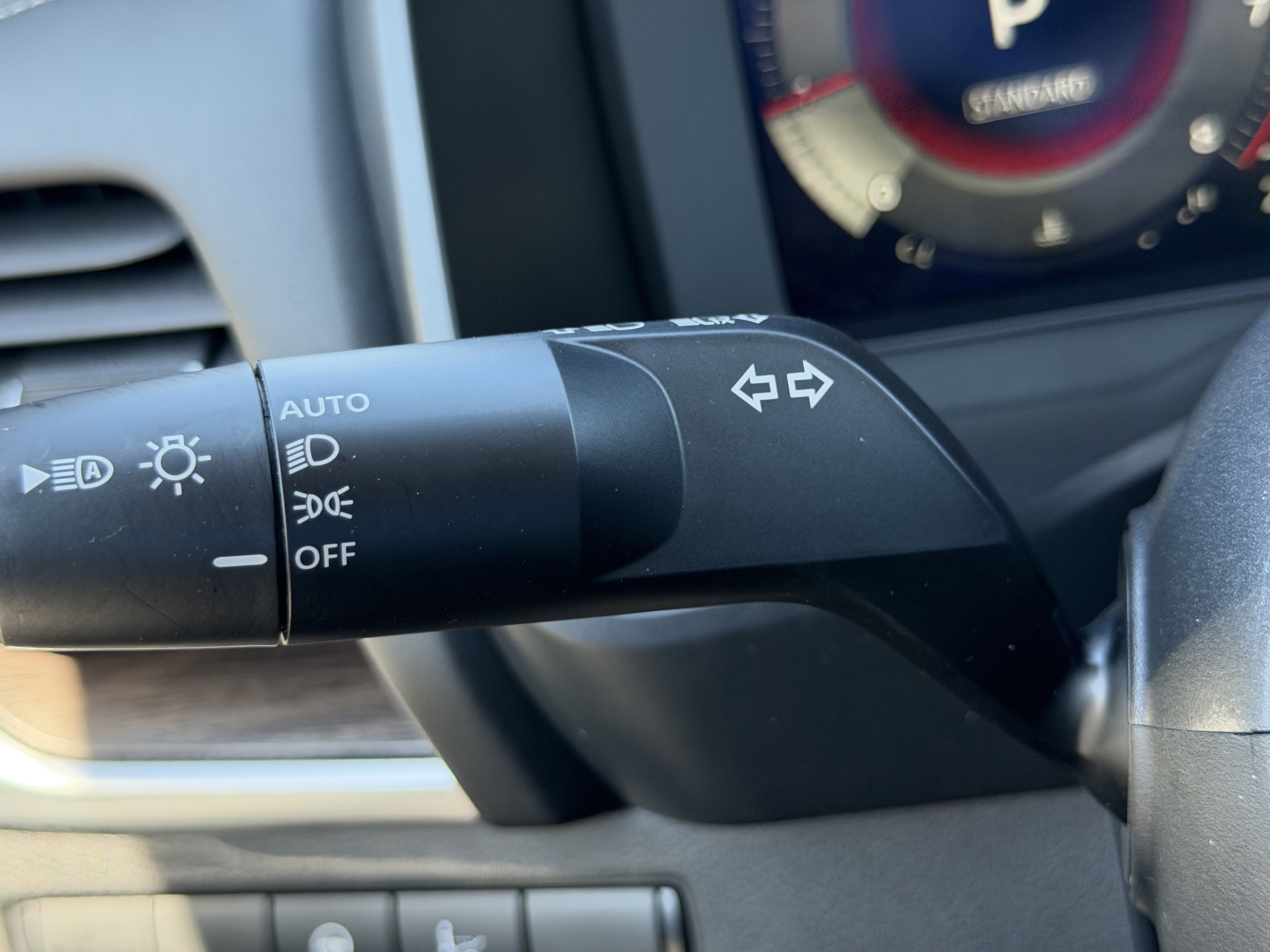 Used 2024 Nissan Rogue Platinum w/ Platinum Premium Package image 30