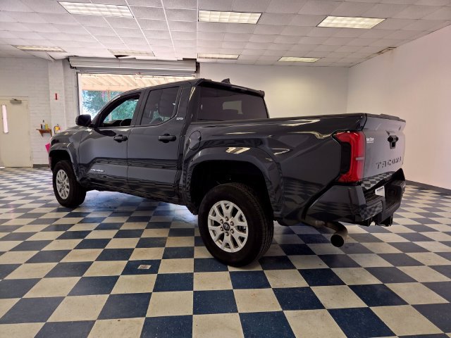 Used 2024 Toyota Tacoma SR5 RWD image 5