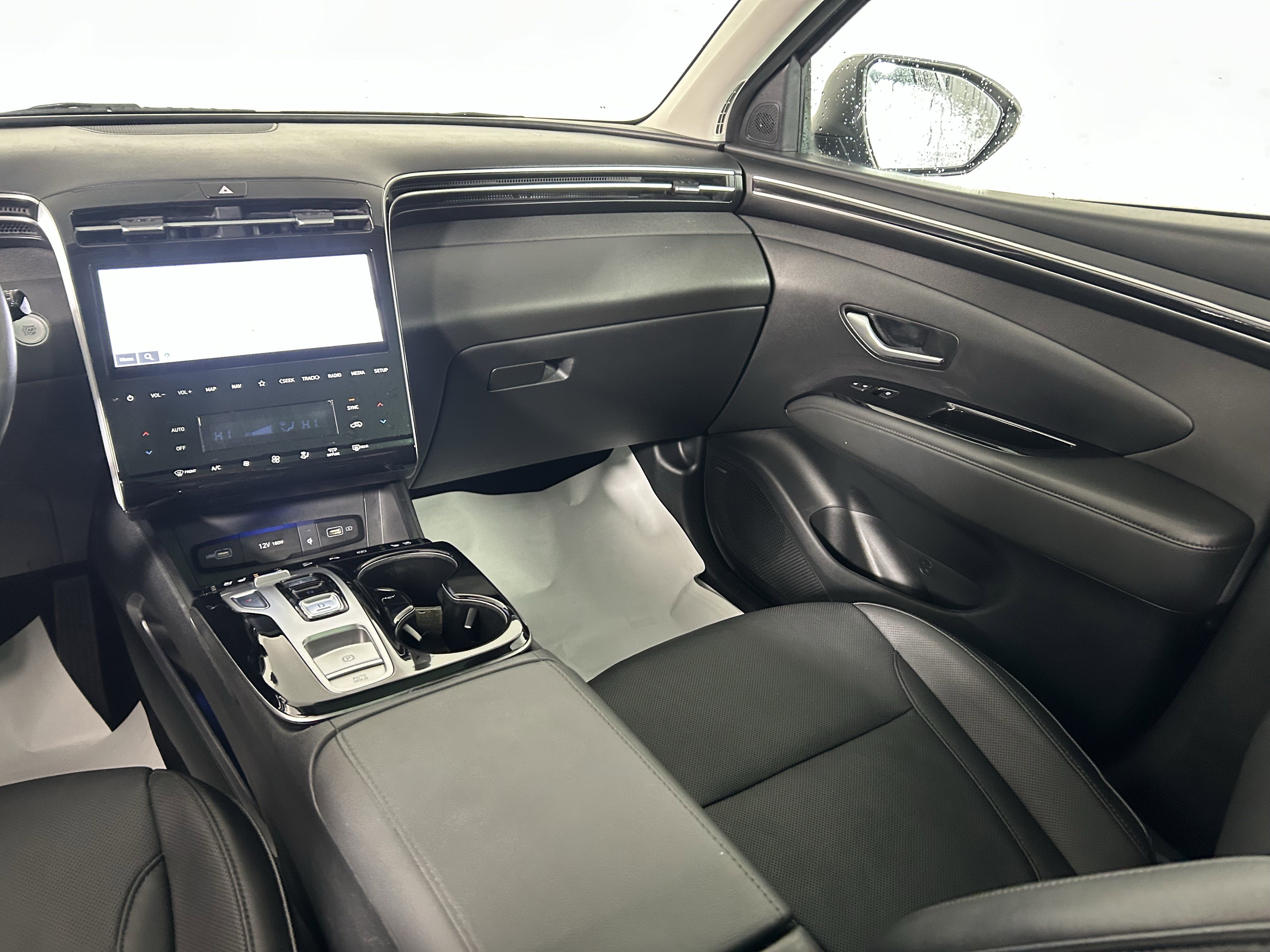 Used 2024 Hyundai Tucson Limited image 41