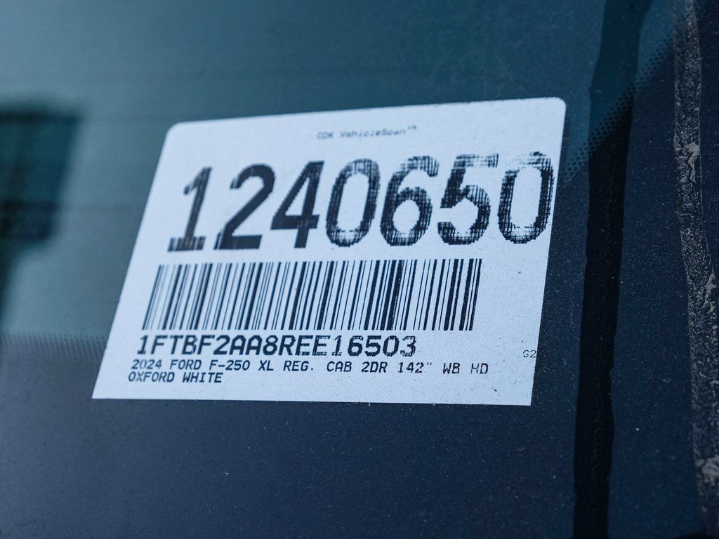 New 2024 Ford F250 XL w/ XL Chrome Package RWD image 27
