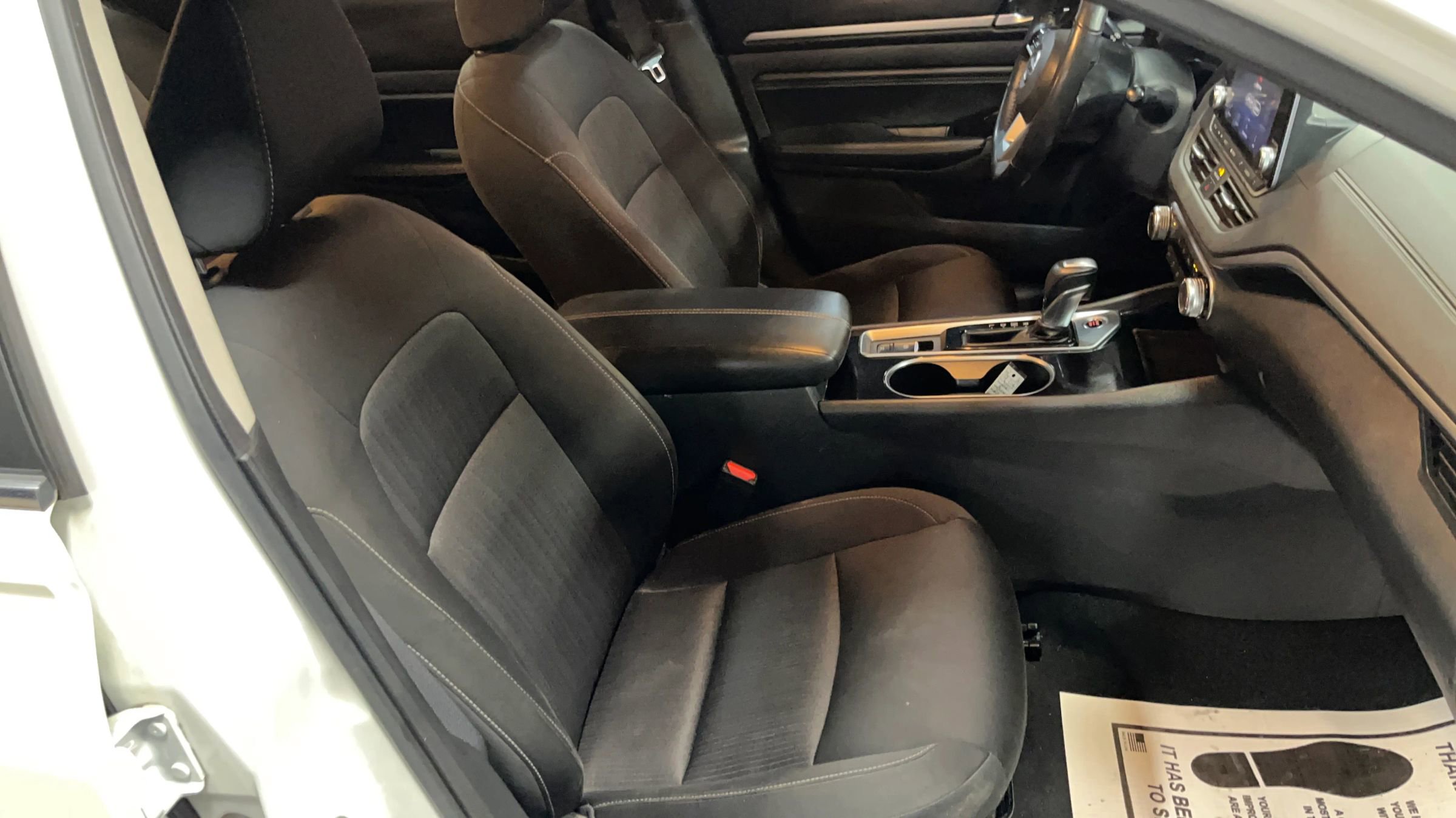 Used 2021 Nissan Altima 2.5 SV w/ SV Premium Package image 18