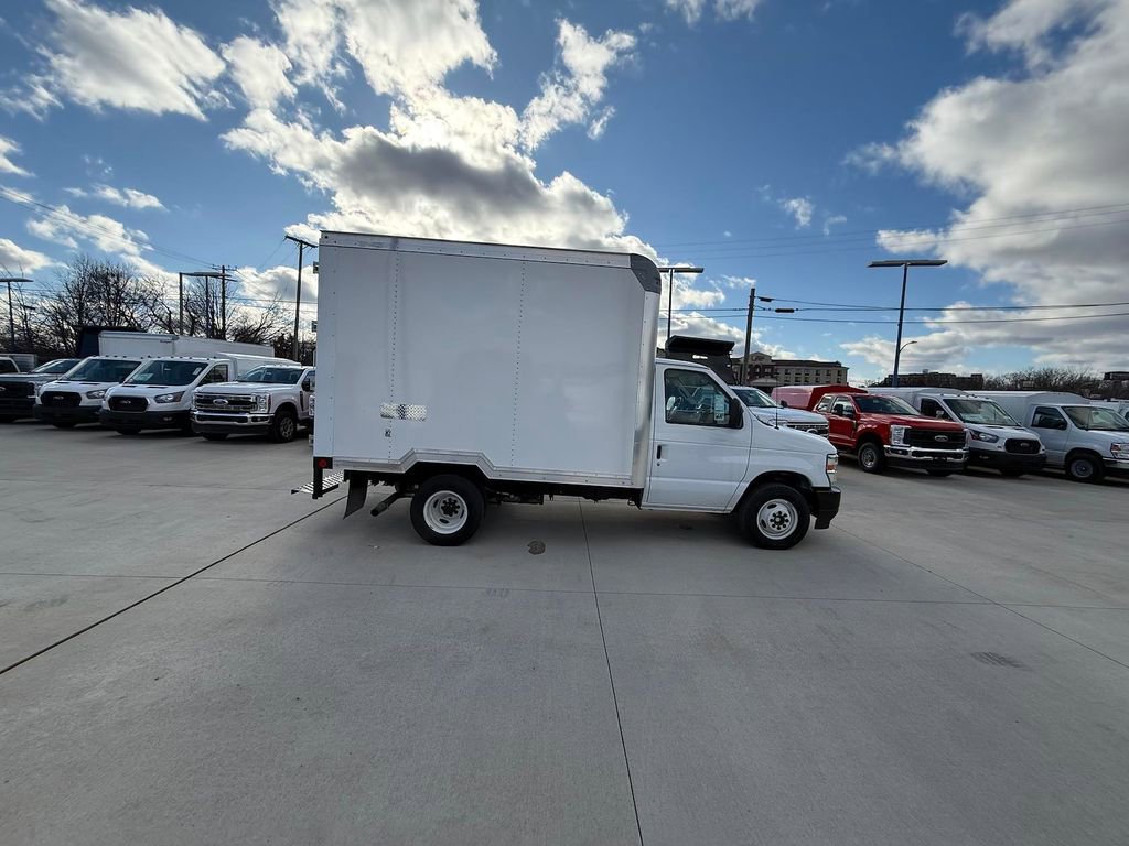 New 2025 Ford E-350 and Econoline 350 Super Duty w/ Power Equipment Group RWD image 6