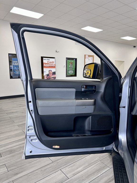 Used 2014 Toyota Sequoia SR5 RWD image 14