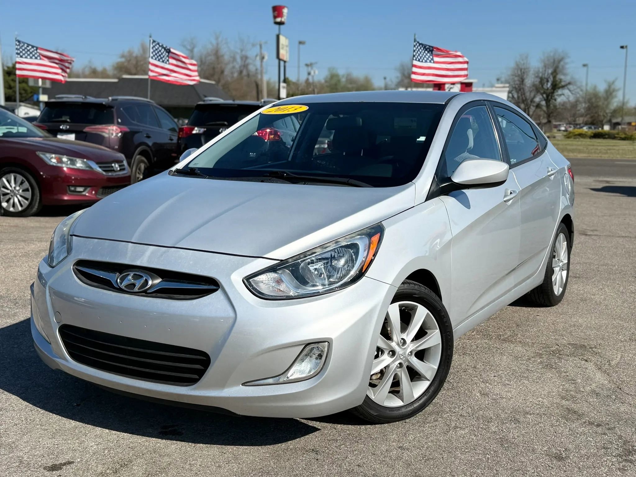 Used 2013 Hyundai Accent GLS w/ Premium Pkg FWD image 11