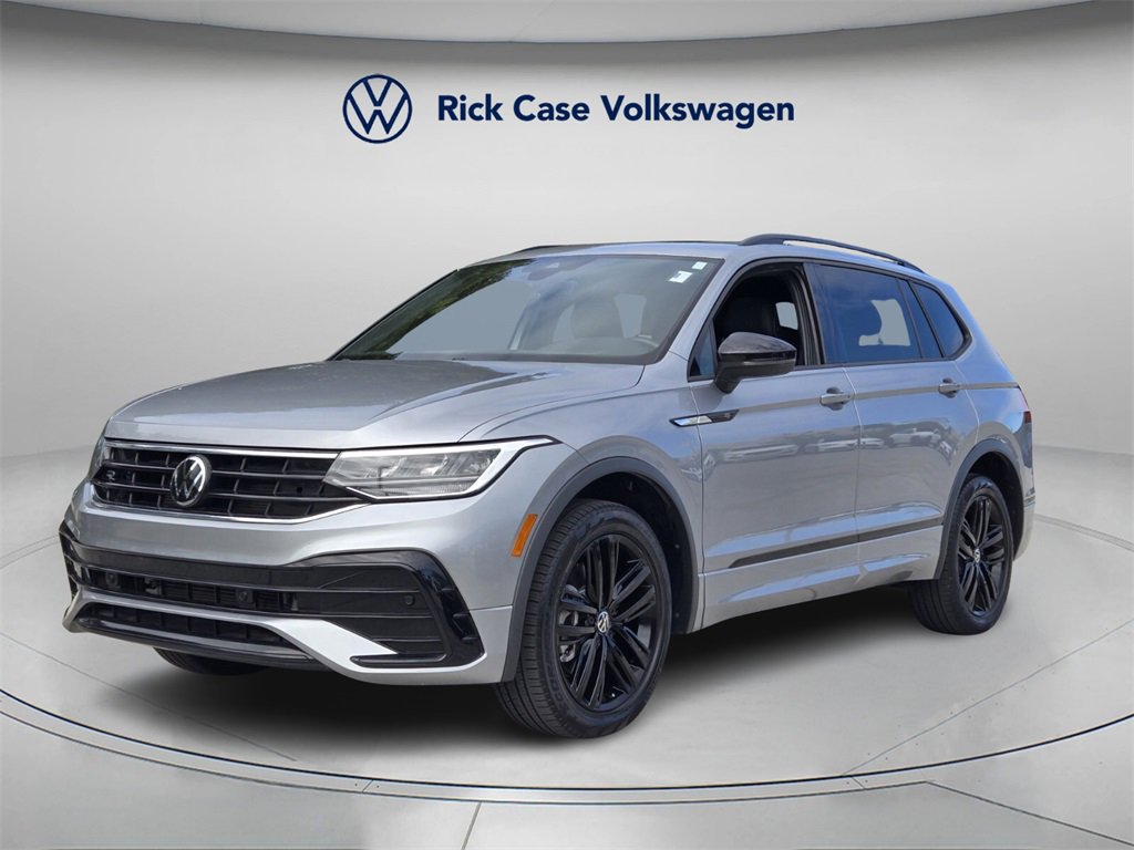 Used 2022 Volkswagen Tiguan SE R-Line image 8