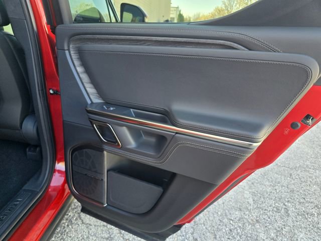 Used 2022 Rivian R1T Adventure image 37