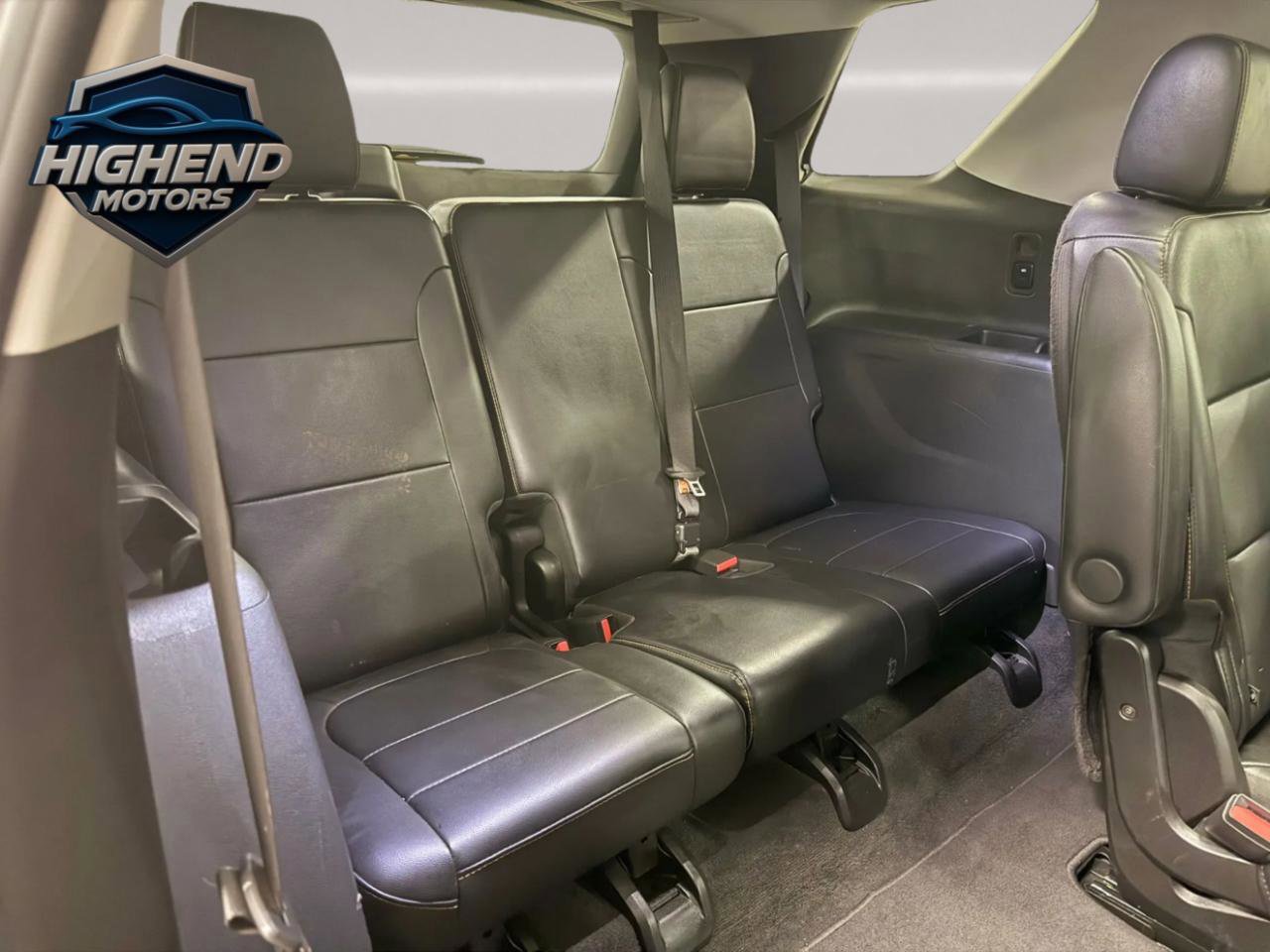 Used 2019 Chevrolet Traverse Premier w/ Driver Confidence II Package FWD image 24