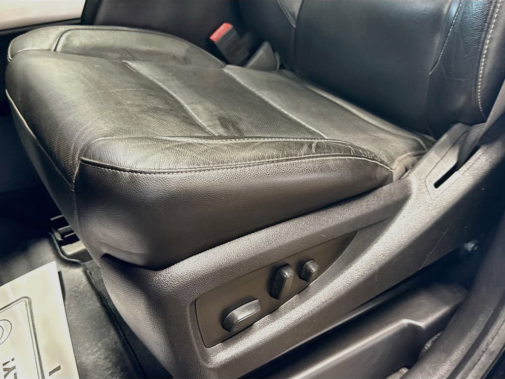 Used 2019 Chevrolet Silverado 2500 LTZ w/ Midnight Edition AWD/4WD image 19