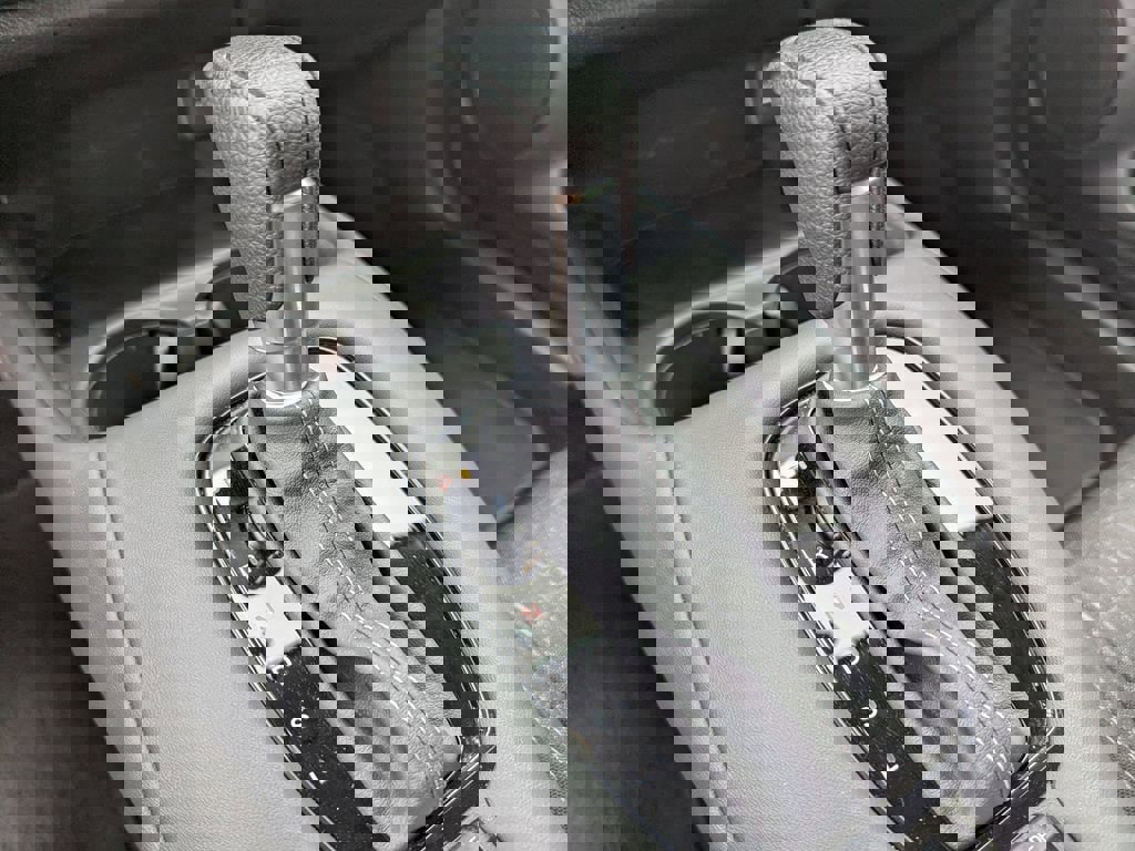 Used 2025 Honda HR-V LX image 22