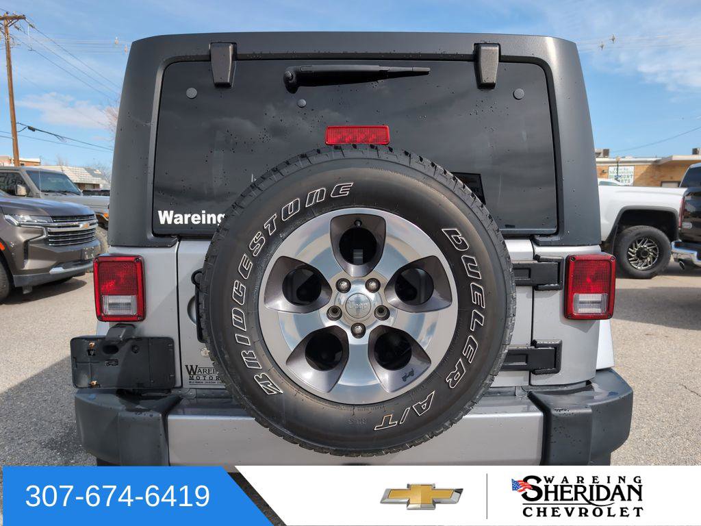 Used 2017 Jeep Wrangler Unlimited Sahara w/ Connectivity Group image 4