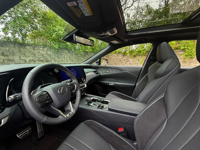Used 2024 Lexus RX 500h F Sport w/ Convenience Package image 14