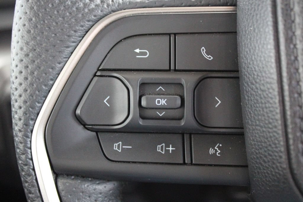 Certified 2025 Toyota Tacoma TRD Off-Road w/ TRD Off Road Upgrade Package AWD/4WD image 30