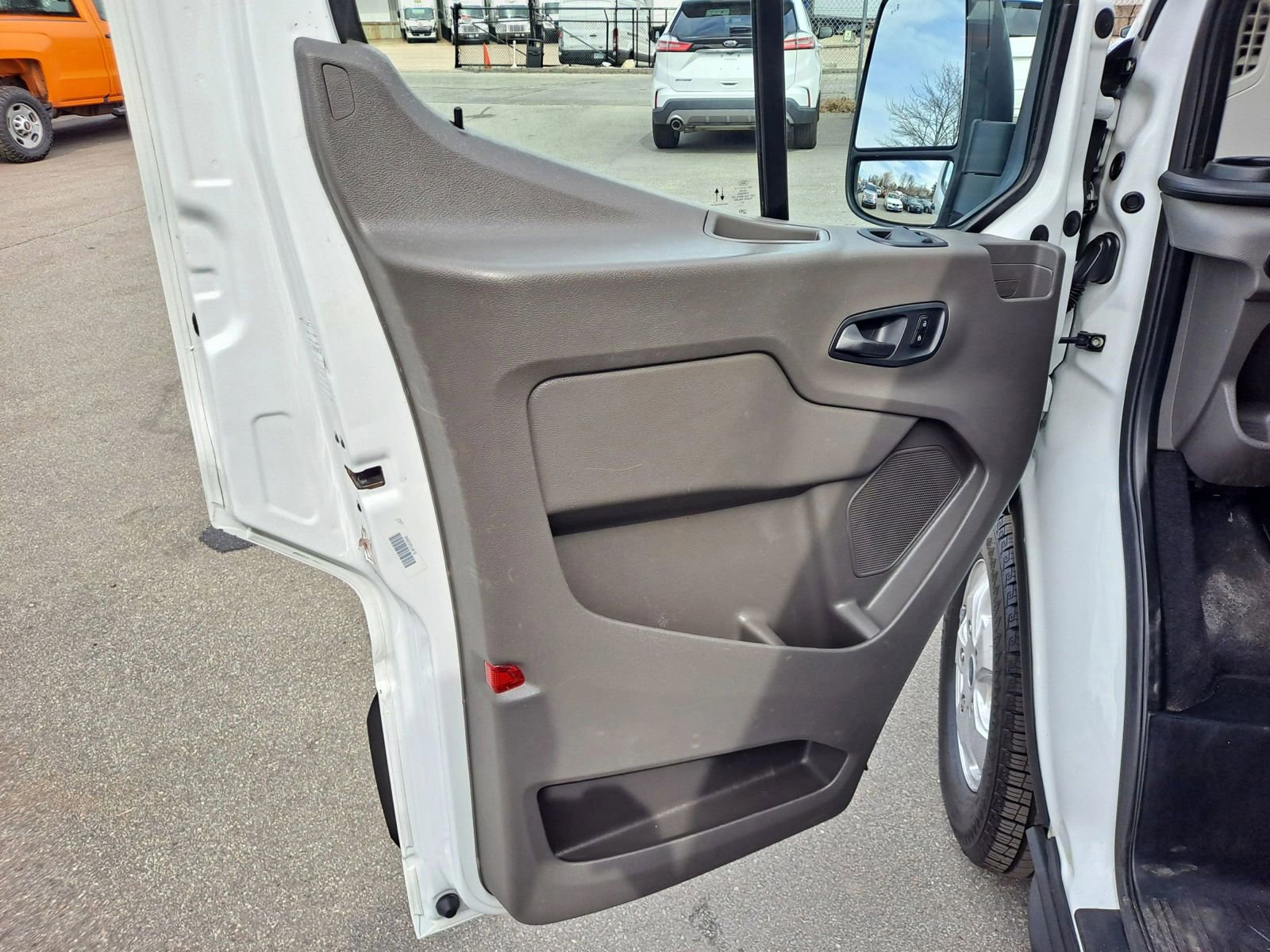 Used 2020 Ford Transit 350 XLT RWD image 9